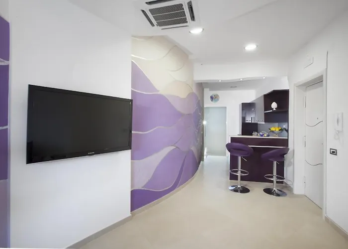 Estate4home - L'onda Viola *