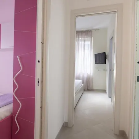 Estate4home - L'onda Viola 아파트