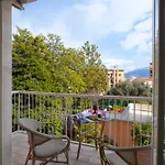 Estate4home - L'onda Viola Apartment