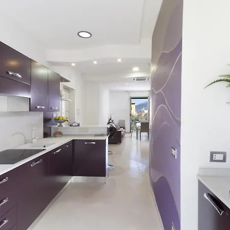 Appartamento Estate4home - L'onda Viola *