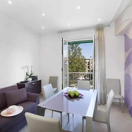 Estate4home - L'onda Viola Apartment
