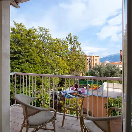 Estate4home - L'onda Viola Apartment