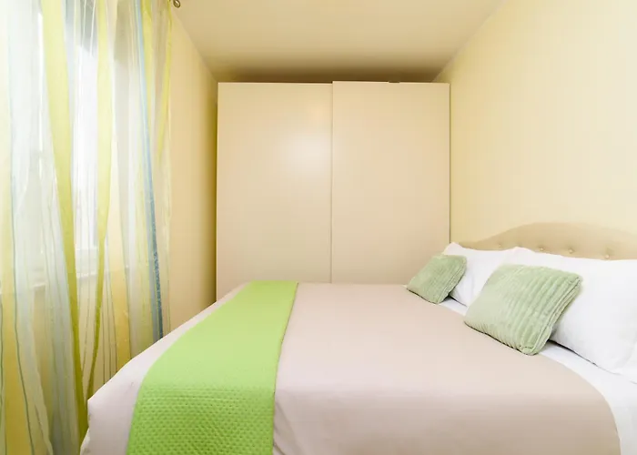 Estate4home - L'onda Viola