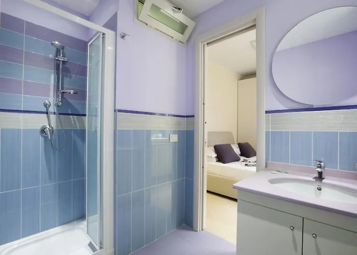 Апартаменти Estate4home - L'onda Viola