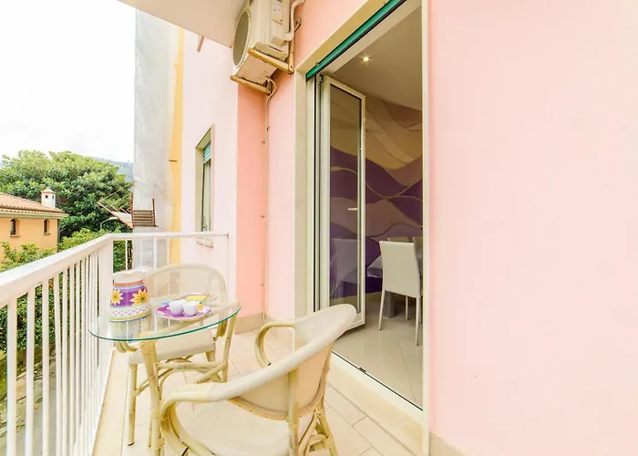 Estate4home - L'onda Viola Сорренто